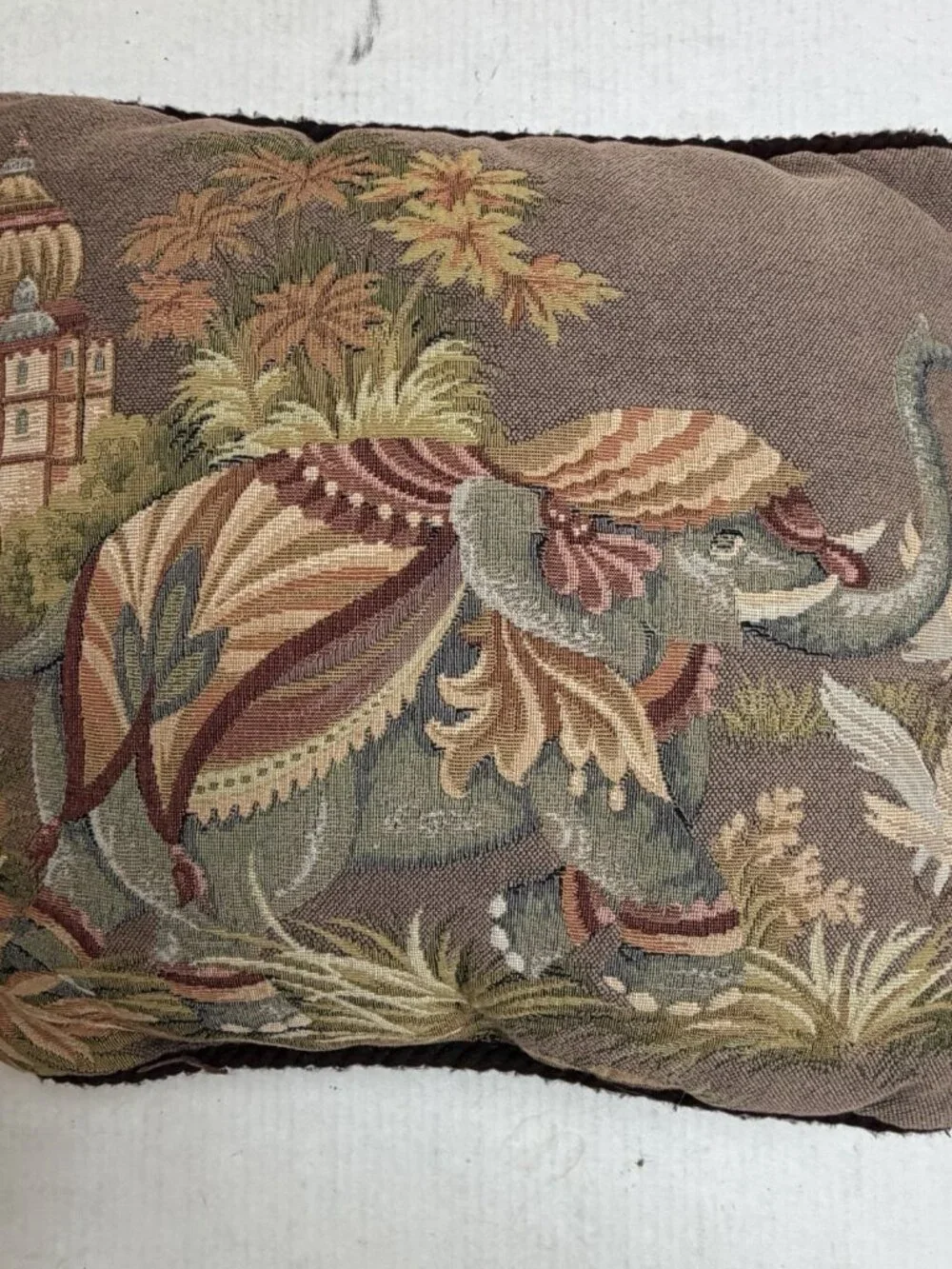 VTG Ashford Court Tapestry‎ Elephant Pillow Accent Decorative Throw Pillow Black